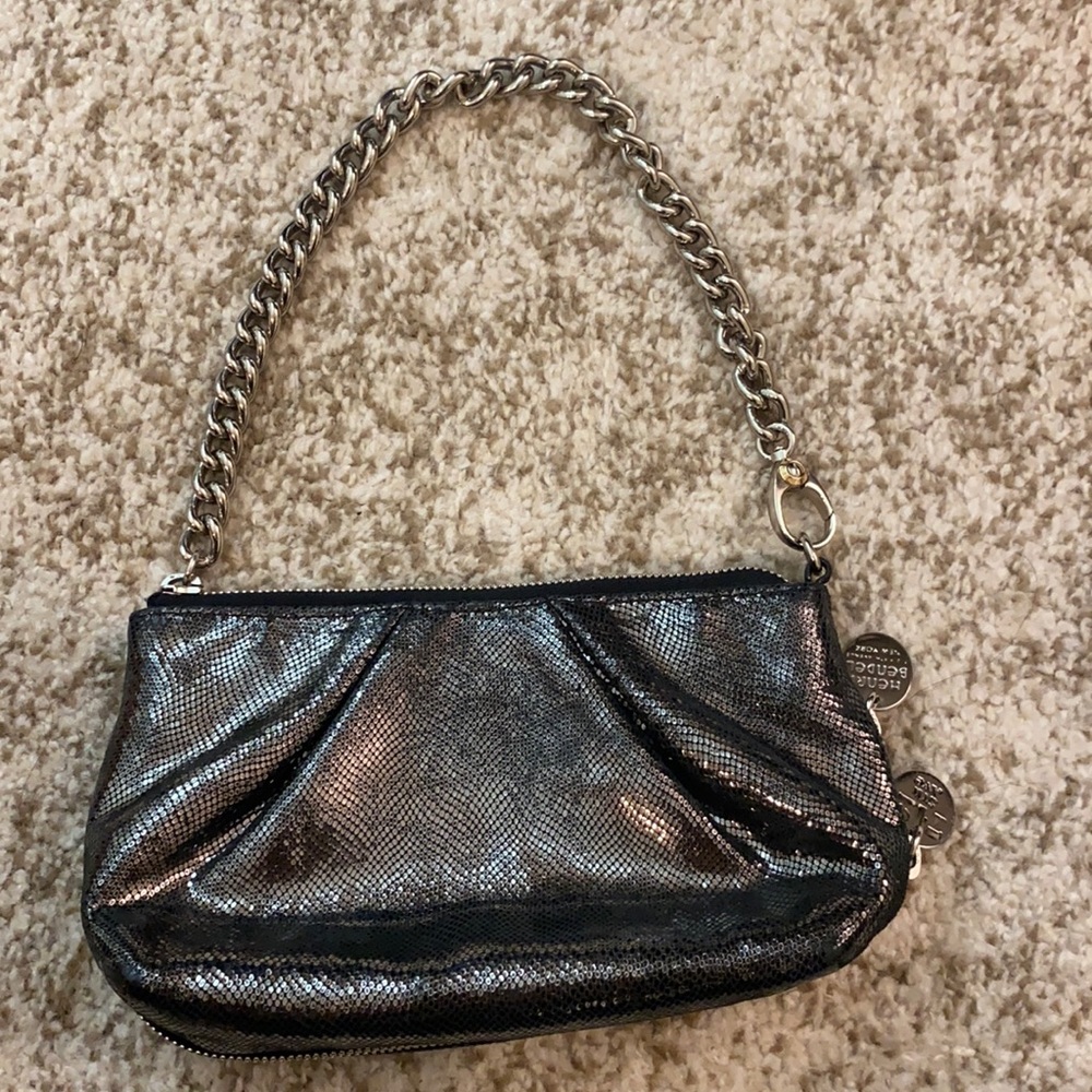 Henri Bendel small clutch with big chain